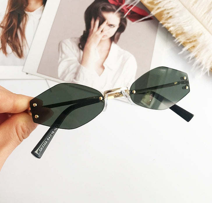 RETRO OVAL VINTAGE SUN GLASSES