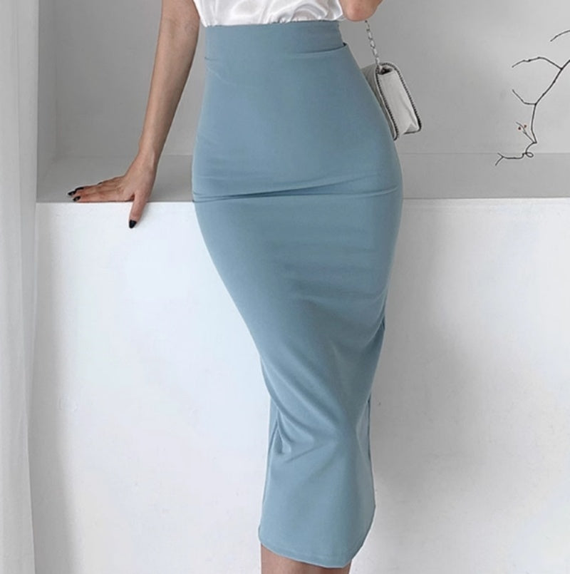 Women's Solid Color Casual High Waist Hip Hugging Long Skirt